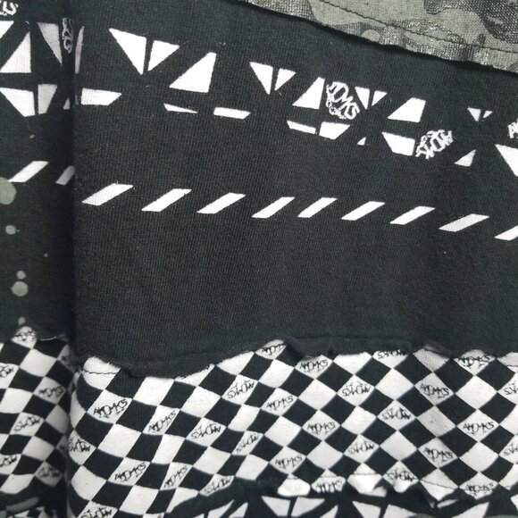 Akademiks Men's Black Graphic Goth Punk Streetwear Polo Shirt Sz XL - Picture 7 of 11